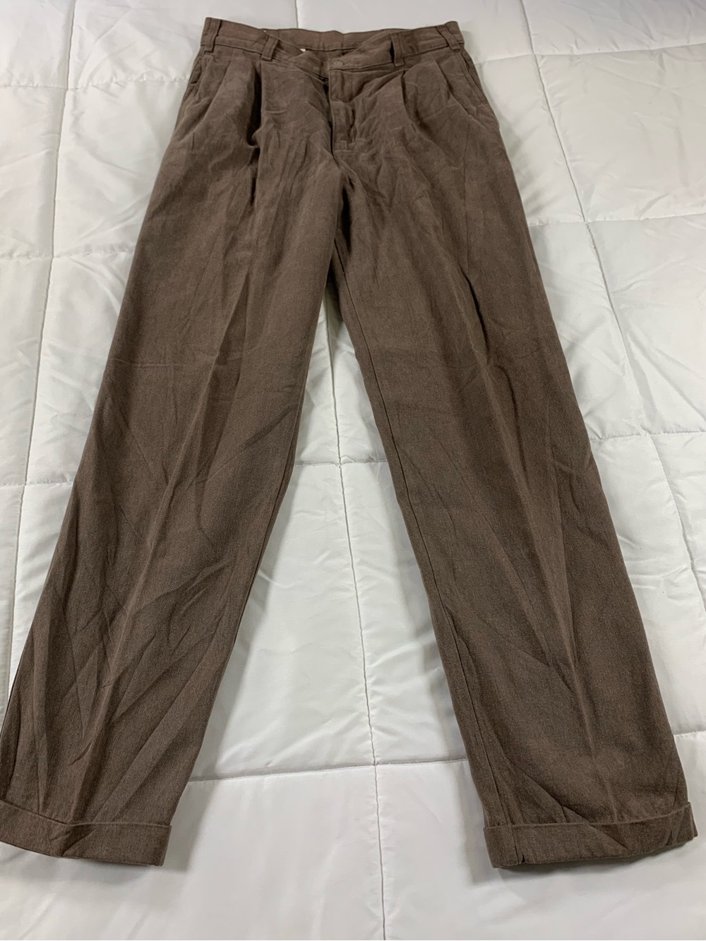 Pre loved DOCKERS pants mens size 32x34